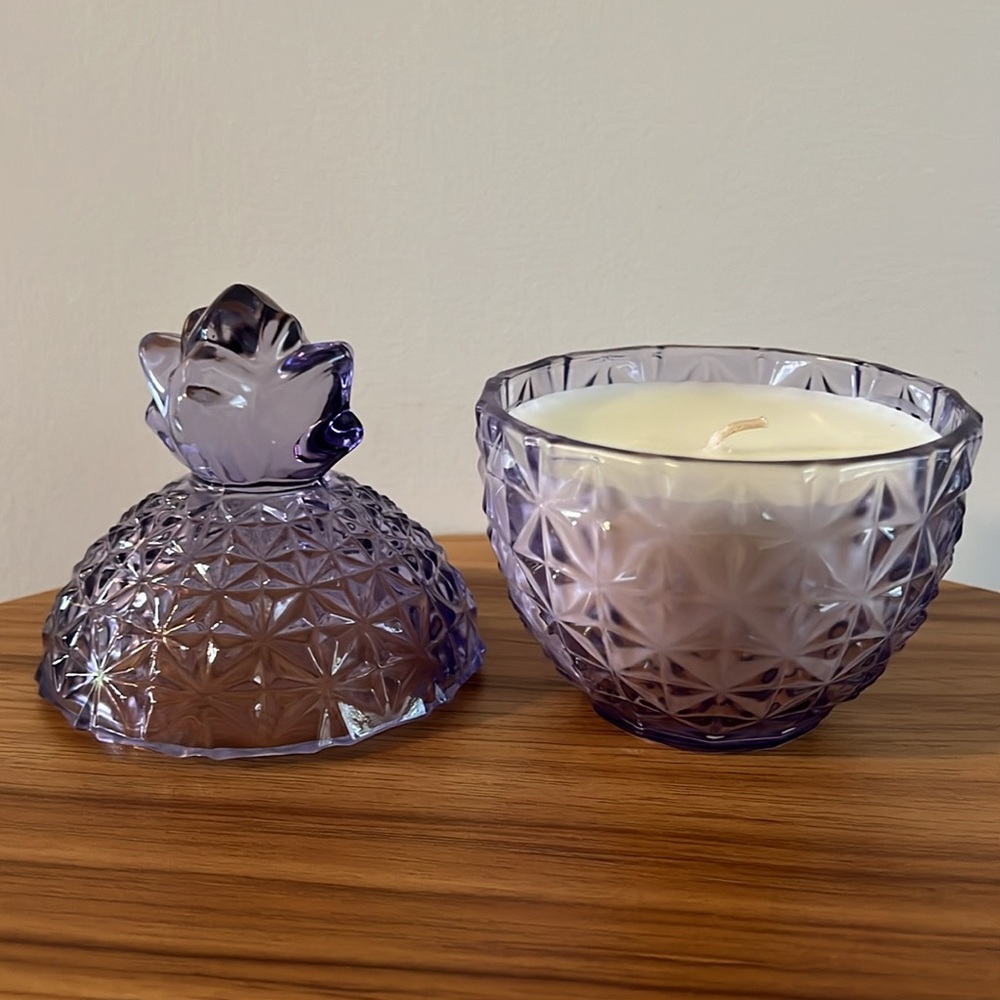 SEA & SAND candle in EXCELLENT LIKE-NEW CONDITION!! Hanalei Wildflower scent. - Picture 3 of 11